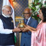 PM Narendra Modi Gifts to Mauritius President: Sacred Sangam Water, Makhana, and Banarasi Saree